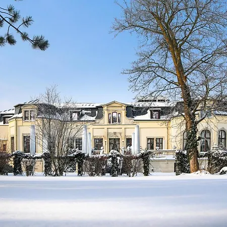 Schloss Breitenfeld & Tagung 4*